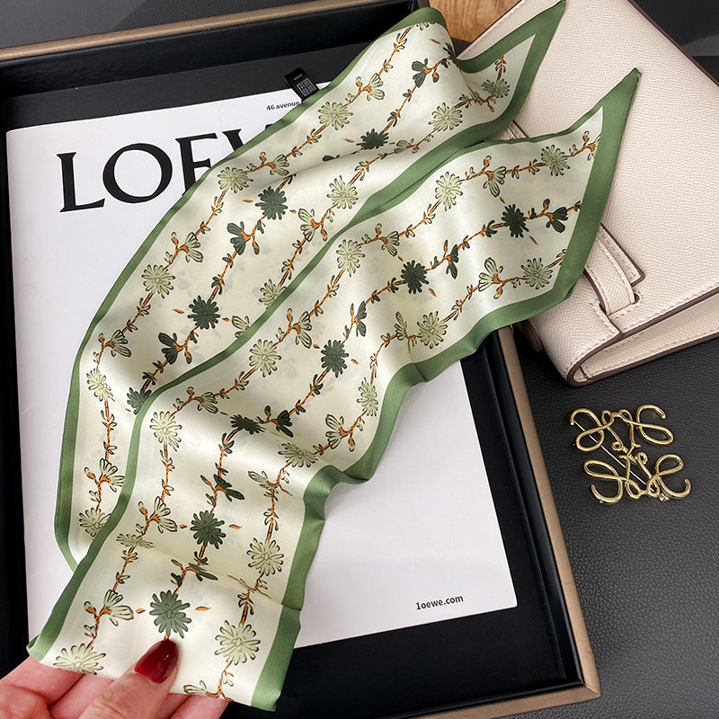 Foulard Ruban Imprimé – Crème fleuri, bord vert