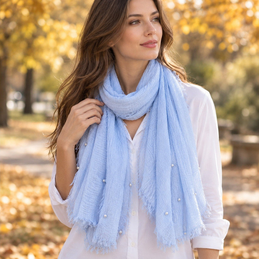 Étole Froissée à Perles – Bleu ciel