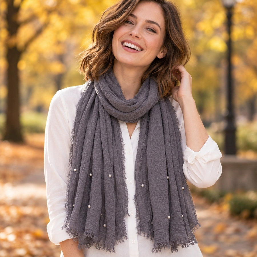 Étole Froissée à Perles – Gris anthracite