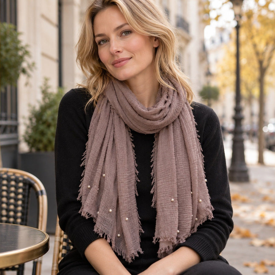 Étole Froissée à Perles – Taupe