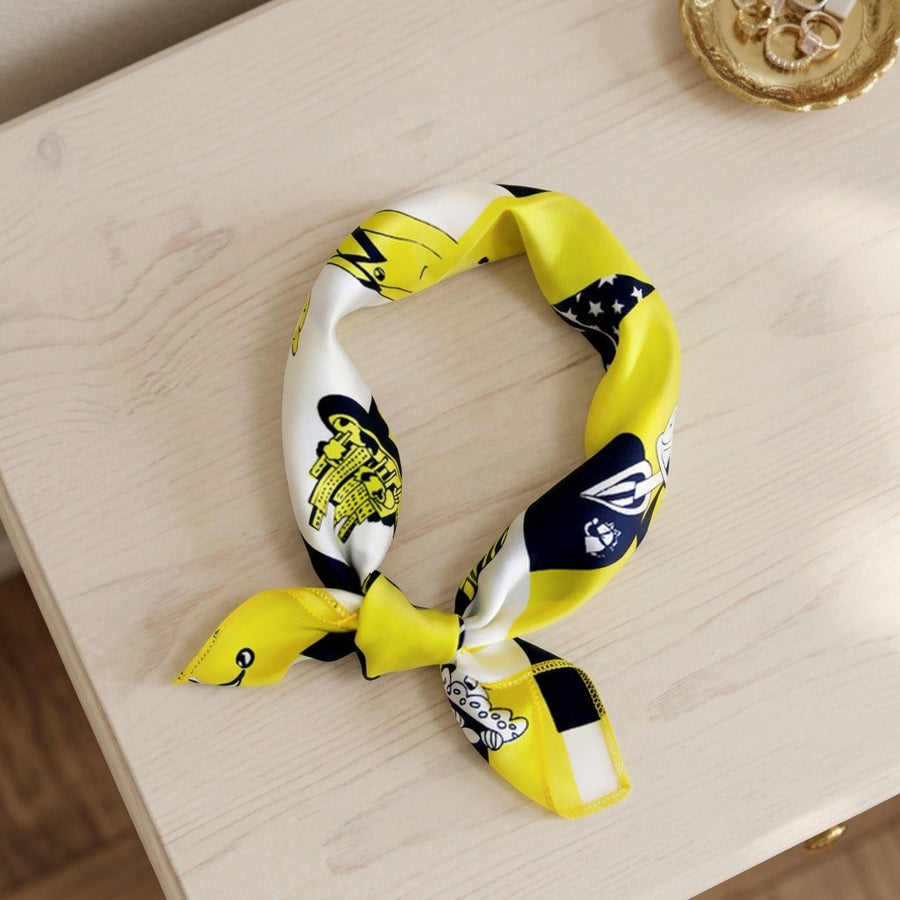 Mini Carré Satin 50 cm – Jaune imprimé