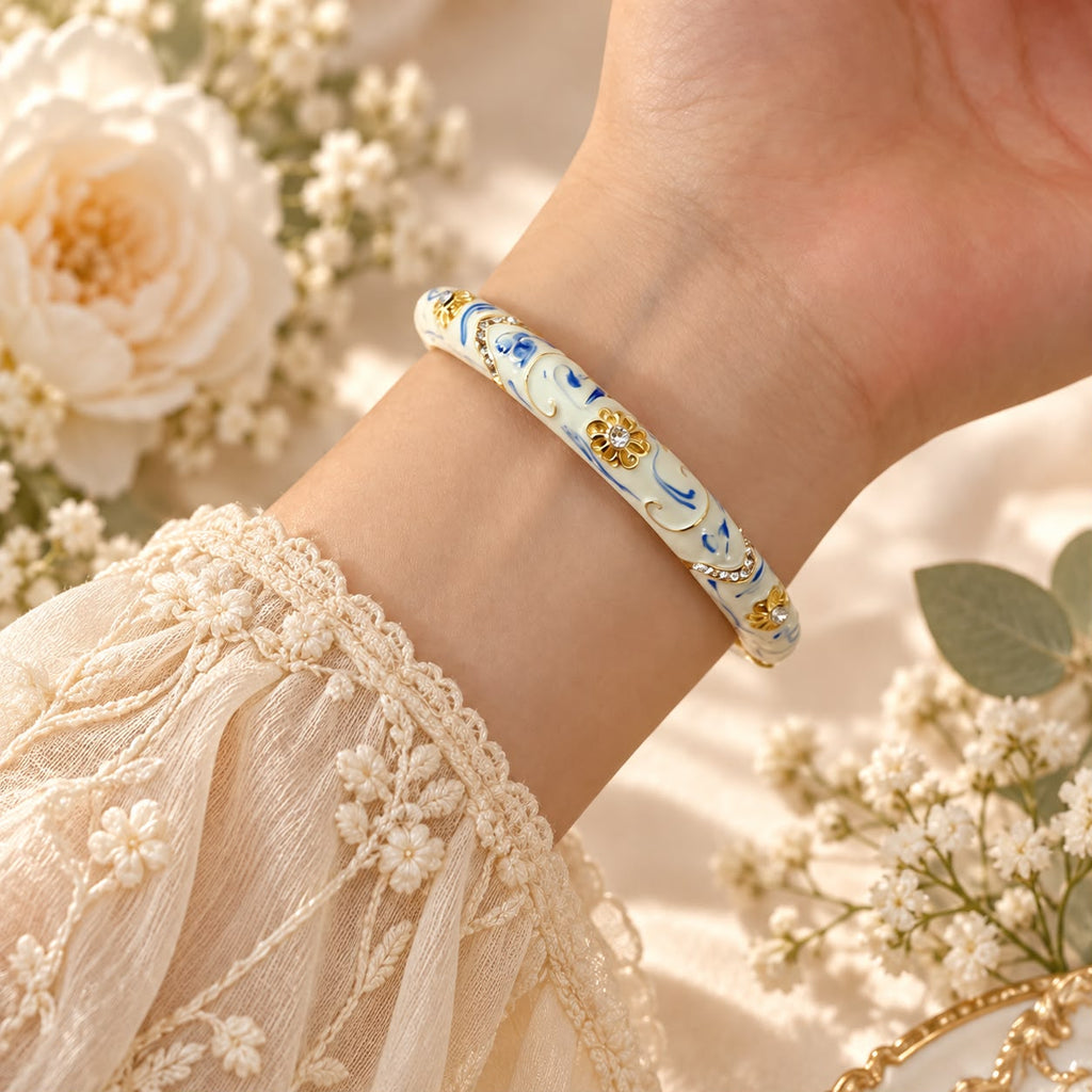 Bracelet jonc fleuri