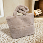 Cabas Peluche d’Hiver Beige – Brin de Charme